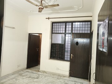Room in 2 BHK Builder Floor at Ardee City, Sector 52 – for Rent