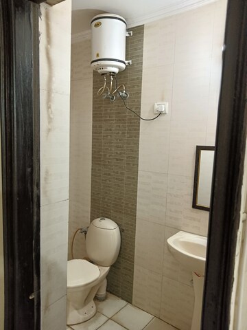 Bathroom in 2 BHK Builder Floor at Ardee City, Sector 52 – for Rent