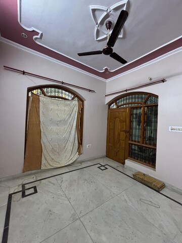 Bedroom in 1 RK Independent House at Gomti Nagar – for Rent