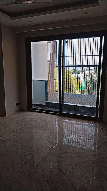  3.5 BHK Builder Floor at Dlf Phase I – for Sale