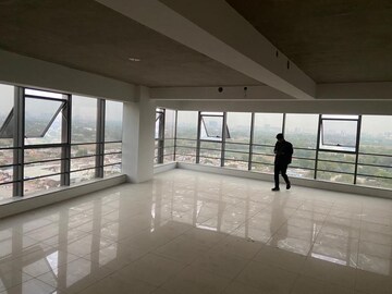 Commercial Office Space 1905 Sq.Ft. For Rent in Sg Highway Ahmedabad  8016832