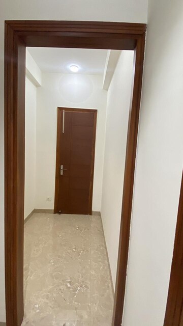 Room in 3 BHK Apartment at Sector 21d – for Sale