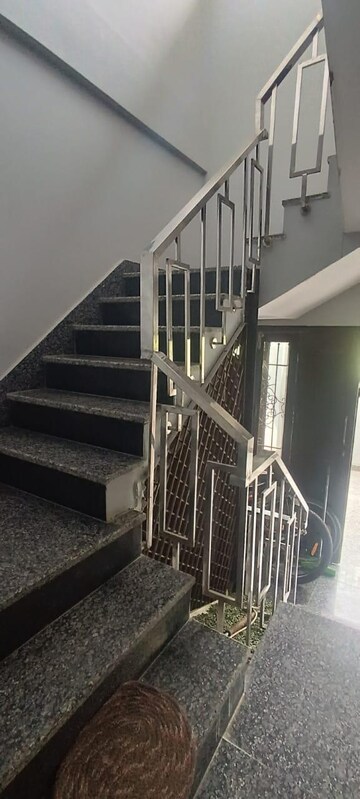 Staircase in 3.5 BHK Independent House at RWA Apartments Sector 47, Sector 47 – for Rent