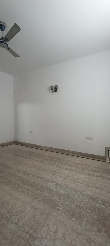 Room in 3.5 BHK Independent House at RWA Apartments Sector 47, Sector 47 – for Rent