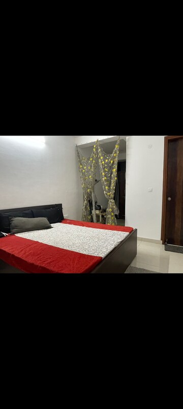 Bedroom in 3 BHK Builder Floor at Ardee City, Sector 52 – for Rent