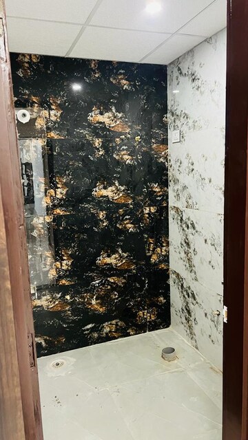 Bathroom in 3 BHK Builder Floor at Vijay Nagar – for Sale