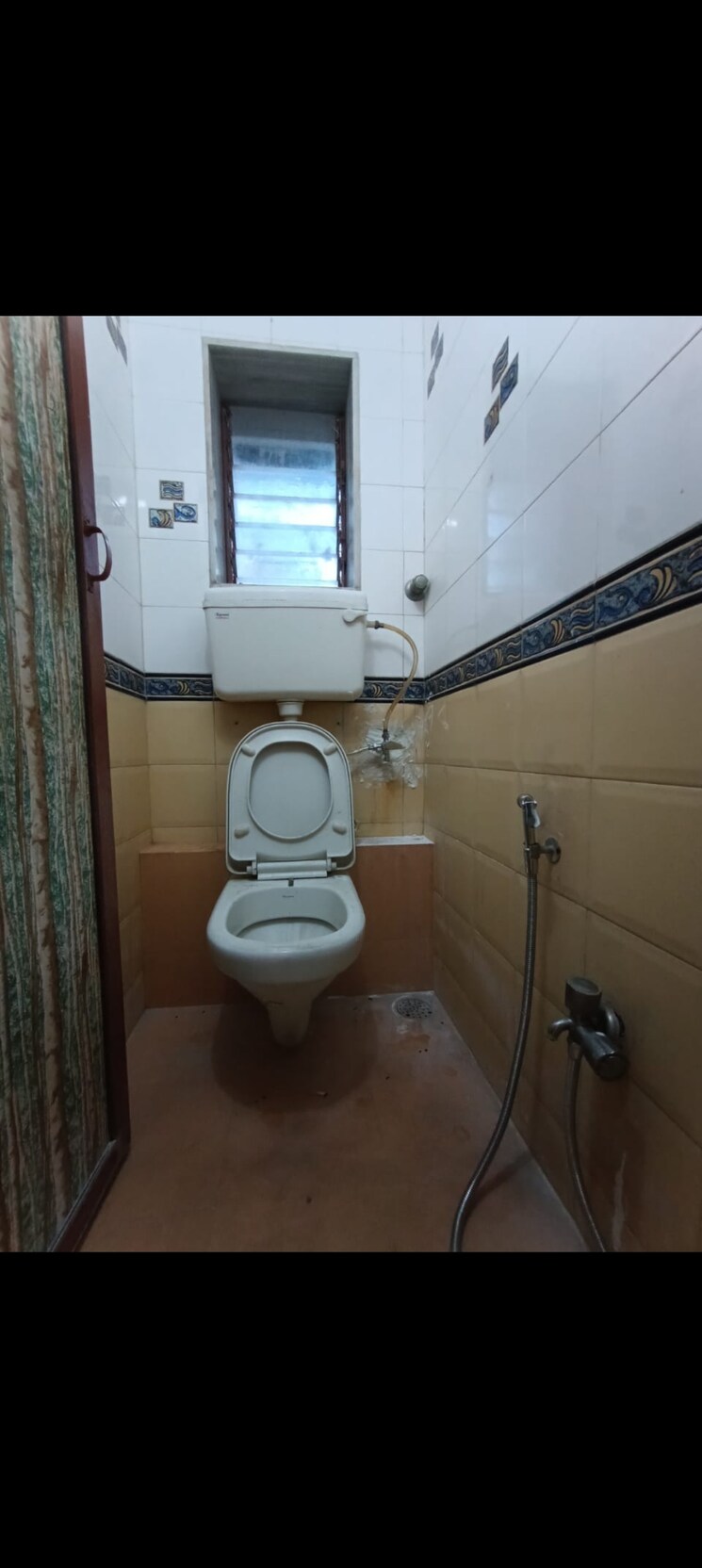 Bathroom, sagar-apartment-chs 1 Bedroom 450 Sq.Ft. Apartment In Samata Nagar Thane 8016898