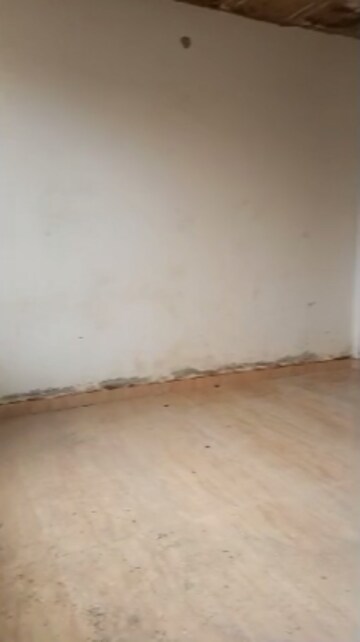 Room in 3 BHK Independent House at Bijnor Road – for Sale