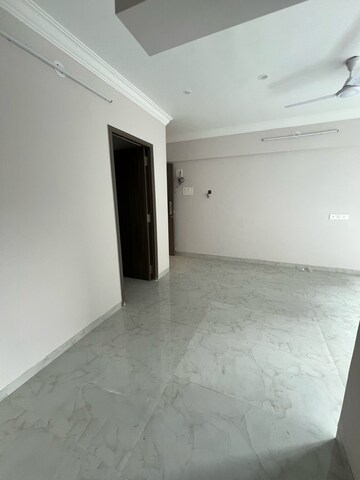 Room in 1.5 BHK Apartment at Vision Heights, Khan Estate – for Sale