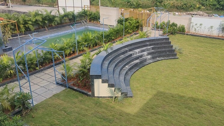 Garden, urban-county Commercial Land 165 Sq.Yd. In Sangareddy Hyderabad 8016974