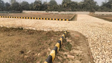  Plot For Sale in Gosainganj