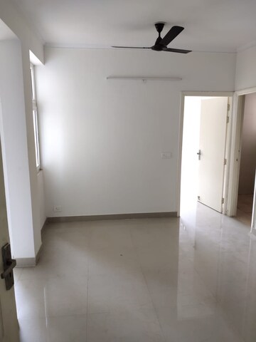Room in 2 BHK Apartment at SCC Sapphire, Raj Nagar Extension – for Rent