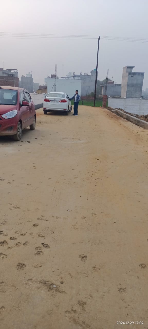 Plot For Sale in Om Kunj