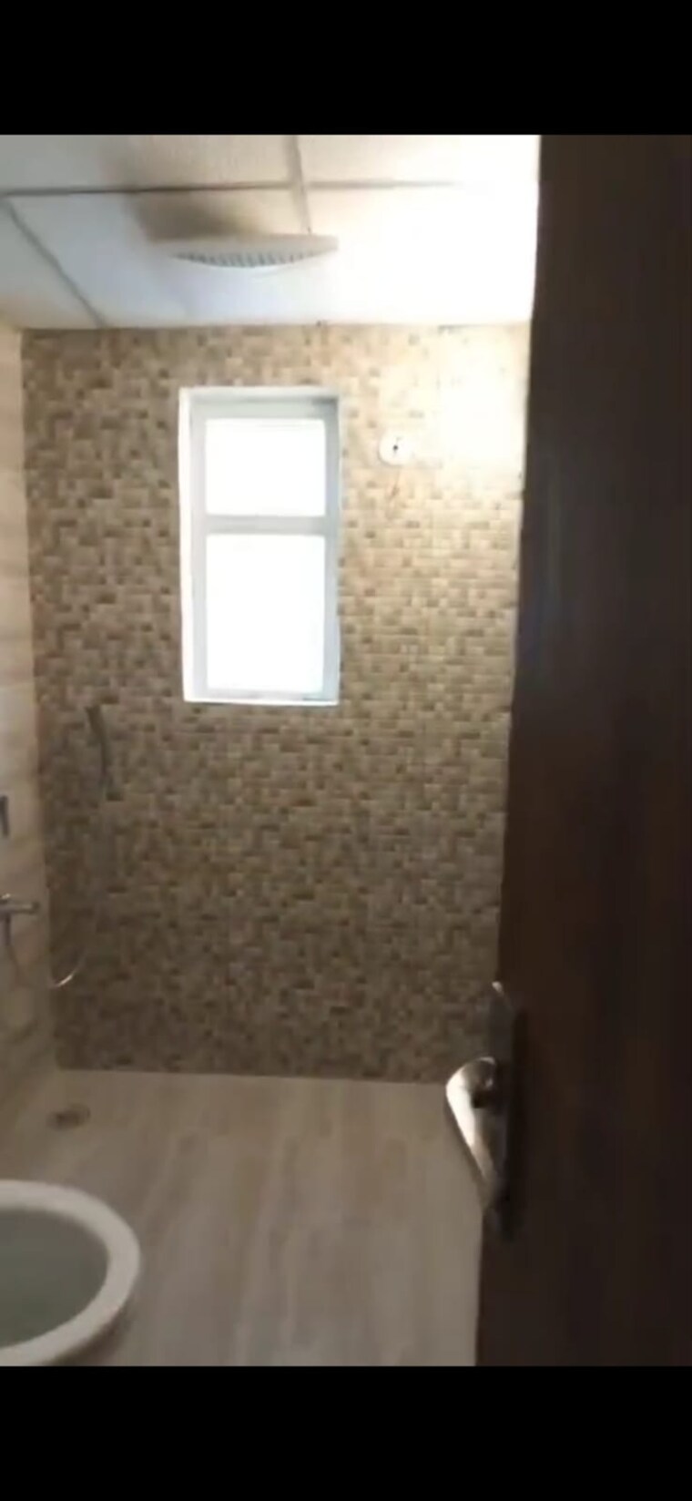 Bathroom, nandini-the-vasundhara-grand 3 Bedroom 1350 Sq.Ft. Apartment In Vasundhara Sector 15 Ghaziabad 8017136