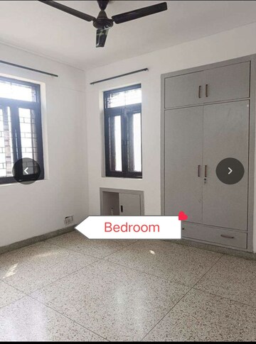 Building Lobby in 3.5 BHK Apartment at Kendriya Vihar, Sector 56 – for Rent
