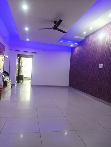 Building Lobby in 3 BHK Builder Floor at Guru Nanak Enclave, Dhakoli Village – for Sale
