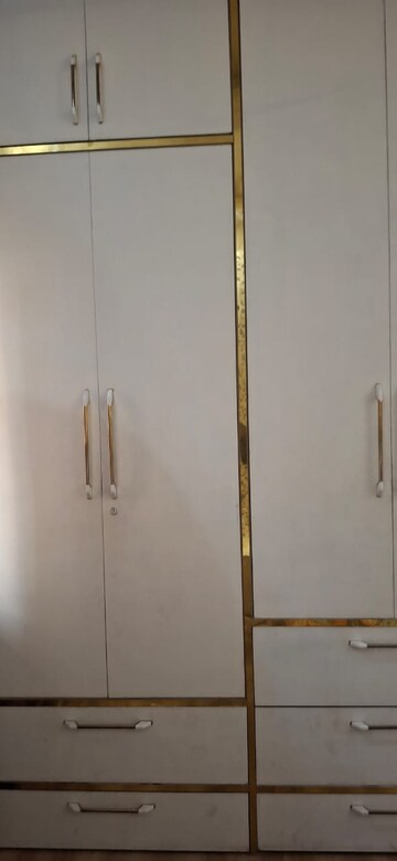 Master Bedroom in 3 BHK Apartment at Kendriya Vihar, Sector 56 – for Rent
