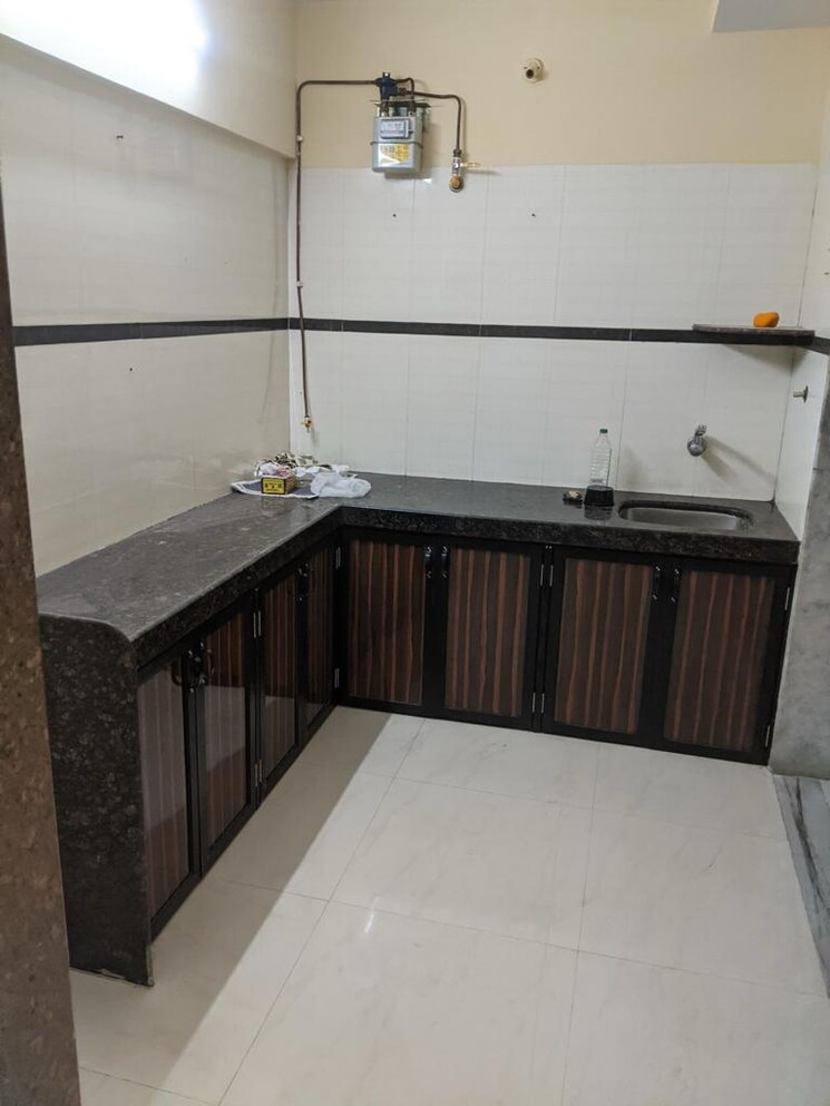 Kitchen, concrete-sai-swar 2 Bedroom 1150 Sq.Ft. Apartment In Kharghar Navi Mumbai 8017135