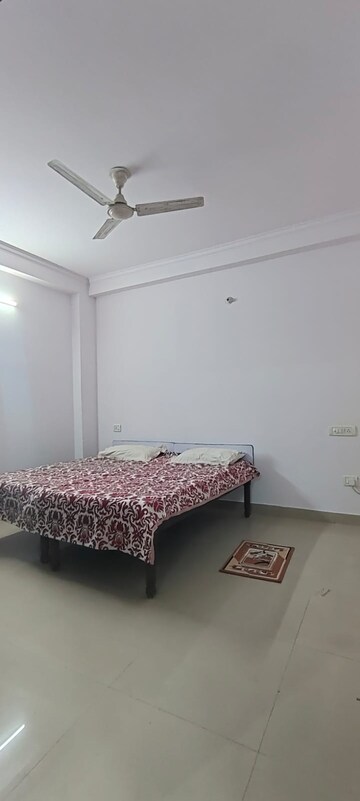 Bedroom in 1 BHK Builder Floor at Chattarpur – for Rent