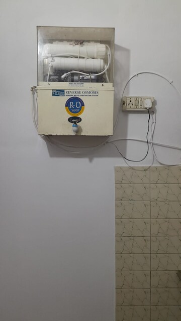 Furnished Amenities in 2 BHK Builder Floor at Kalkaji – for Rent