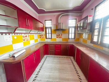 Kitchen in 4 BHK Independent House at Gomti Nagar – for Rent