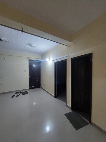 Room in 4 BHK Independent House at Gomti Nagar – for Rent