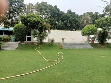 6+ BHK Villa – Garden View at Palm Residency Chhatarpur, Chattarpur - for Rent