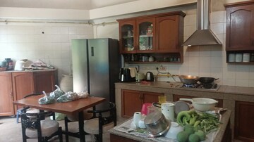 Kitchen in 6+ BHK Villa at Palm Residency Chhatarpur, Chattarpur – for Rent