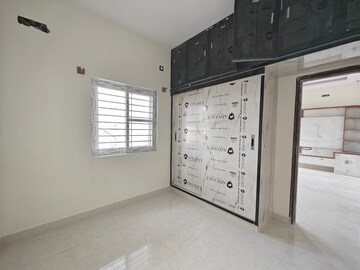 Room in 2 BHK Builder Floor at Hsr Layout – for Rent