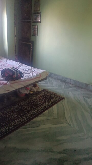 Bedroom in  Showroom at Birsa Nagar – for Rent