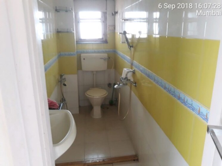 Bathroom, cuffe parade 2 Bedroom 1000 Sq.Ft. Apartment In Cuffe Parade Mumbai 8017241