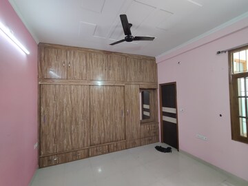Room in 2 BHK Independent House at Gomti Nagar – for Rent