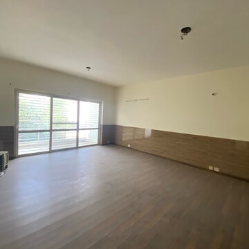 Master Bedroom in 3.5 BHK Villa at BPTP Parklands Villa, Sector 88 – for Sale