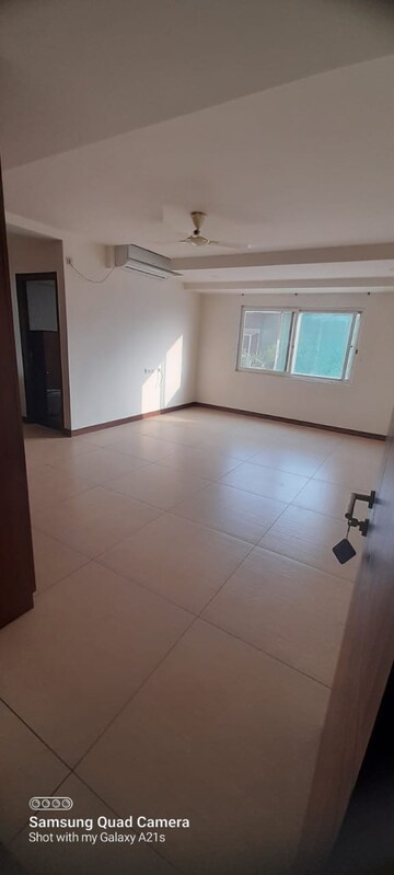 Bedroom in 3 BHK Apartment at Banjara Hills – for Rent