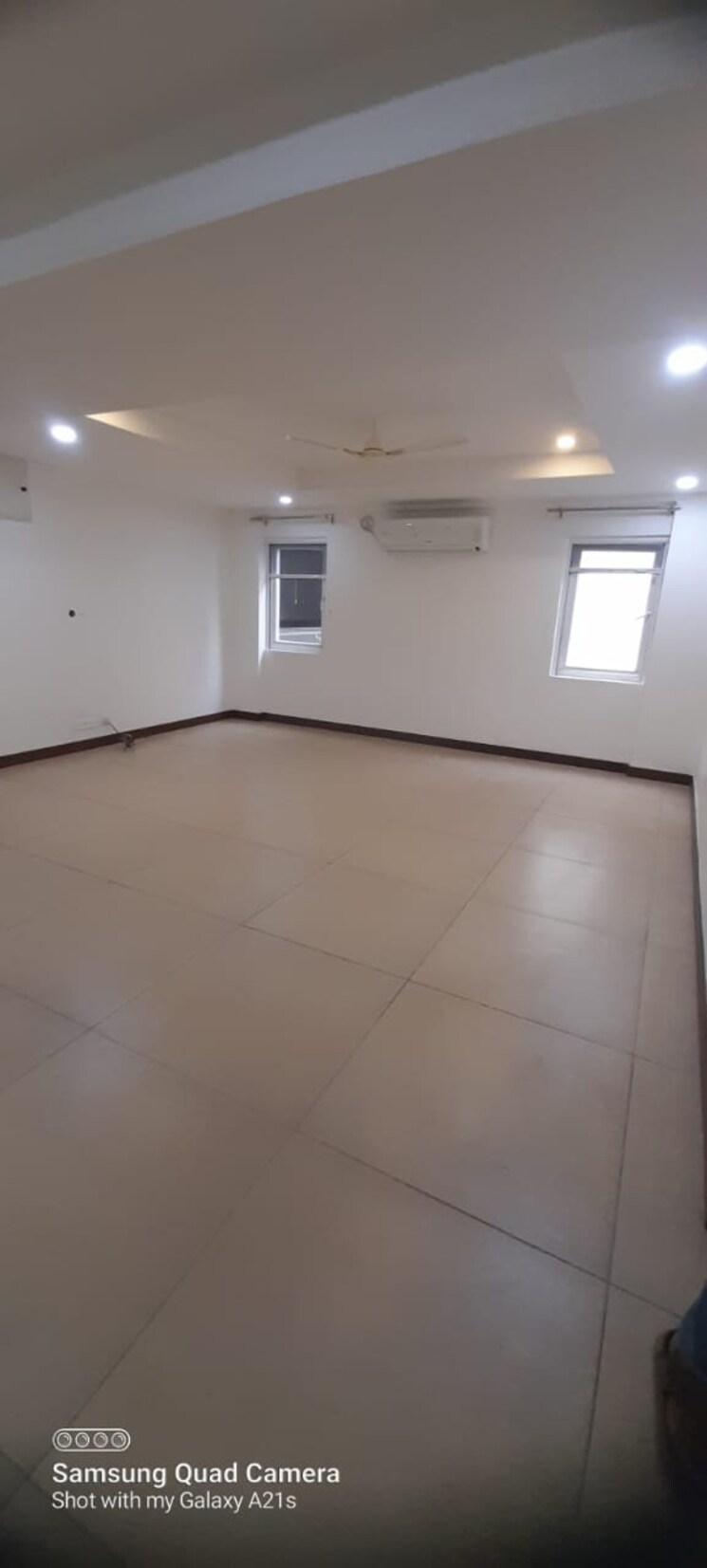 Room, banjara hills 3 Bedroom 3100 Sq.Ft. Apartment In Banjara Hills Hyderabad 8017317