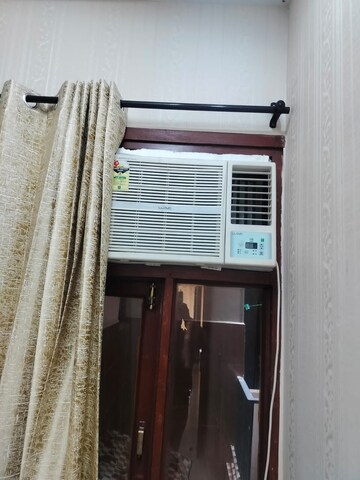 Room in 3 BHK Apartment at Peer Mucchalla – for Rent