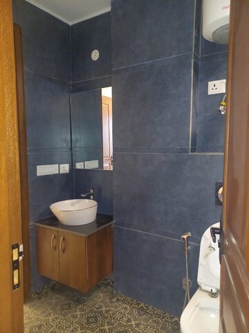 Bathroom in 4 BHK Apartment at Greater Kailash ii – for Rent