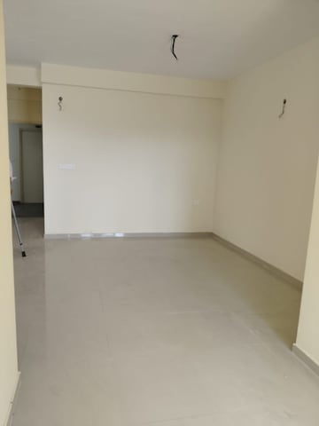 Room in 2 BHK Apartment at Pyramid Heights, Sector 85 – for Rent