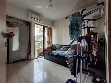 Gym in 1 BHK Apartment at Sadanand Classic, Khar West – for Rent