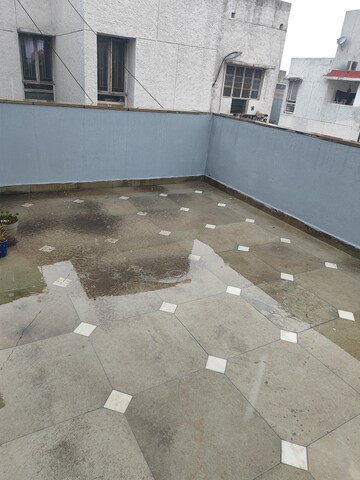 Kitchen in 3 BHK Apartment at Varun Enclave, Sector 28 – for Rent