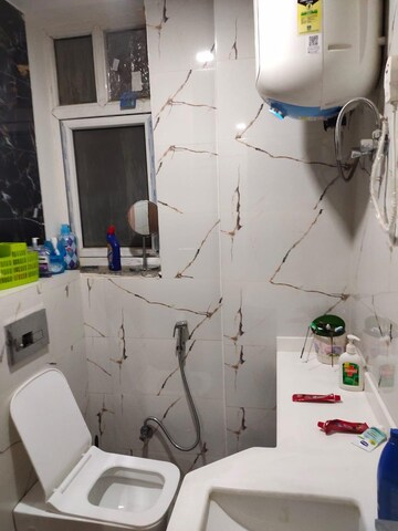 Master Bedroom in 3 BHK Apartment at Rohit Height, Gomti Nagar – for Rent