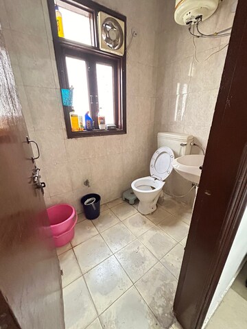 Attached Bathroom in 1 BHK Apartment at Saket – for Rent