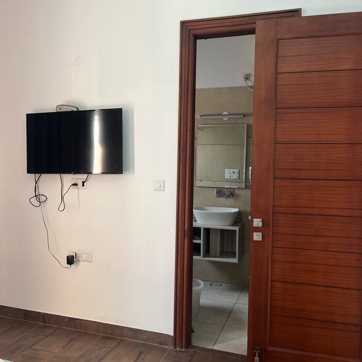 Room, shri-northview-avenue 2.5 Bedroom 1425 Sq.Ft. Apartment In Dyalpur Zirakpur 8017434