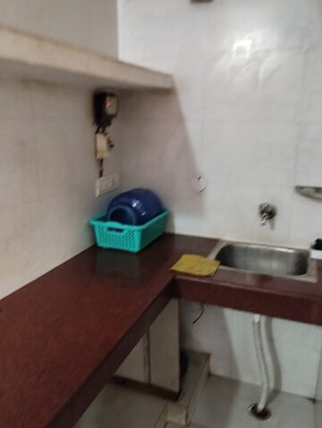 Furnished Amenities in 1 RK Apartment at Arun Vihar Sector 37, Sector 37 – for Rent