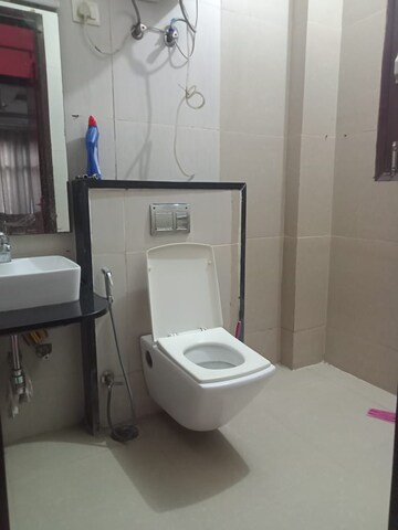 Master Bedroom in 3 BHK Builder Floor at Ardee City, Sector 52 – for Rent