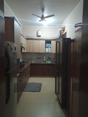Master Bedroom in 3 BHK Builder Floor at Ardee City, Sector 52 – for Rent