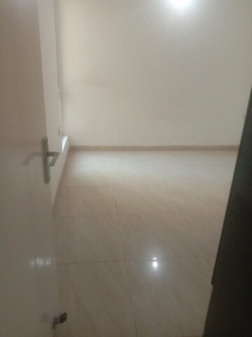 2 BHK Apartment For Rent in Gaur City 2 - 14th Avenue, Sector 16c Greater Noida