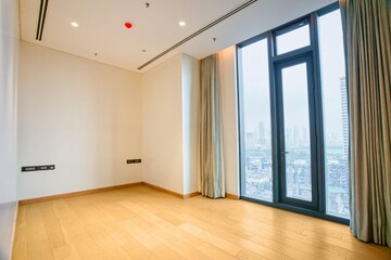 Room in 3 BHK Apartment at Provenance Four Seasons Private Residences, Worli – for Rent