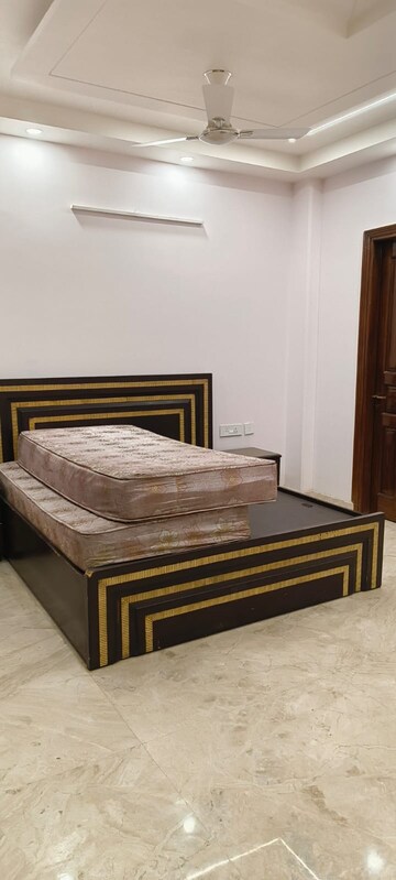 Bedroom in 3 BHK Independent House at Sector 50 – for Rent