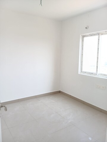 Room in 2 BHK Apartment at Miyapur – for Sale